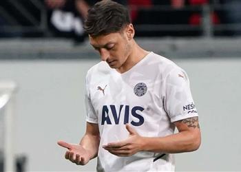 أوزيل يعلن دعمه لـ فلسطين ضد عدوان إسرائيل أين الإنسانية يا قوم