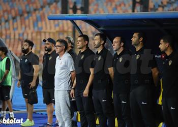 أوسوريو يعود لقيادة الزمالك بعد إجازة قصيرة في إنجلترا