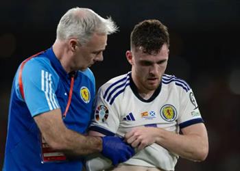 ليفربول يتلقى ضربة قوية بشأن مدة غياب روبرتسون