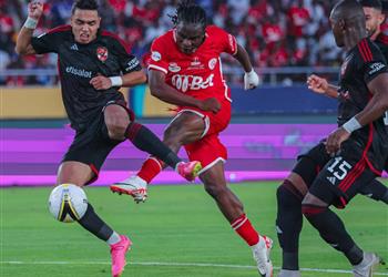 ياسر عبد الرؤوف يوضح مدى أحقية الأهلي في ركلة جزاء أمام سيمبا