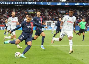 مبابي يحقق إنجاز ا مميز ا بعد هدفه في مباراة باريس سان جيرمان وستراسبورج