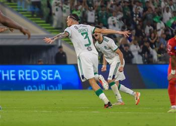 فيديو محرز ي سجل ويقود الأهلي للفوز على الوحدة بثلاثية في الدوري السعودي