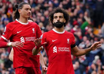 أسطورة ليفربول ينتقد محمد صلاح رغم هدفيه أمام إيفرتون لم أره بهذا السوء من قبل