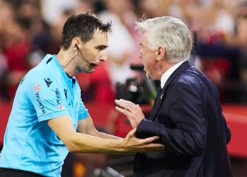تقارير كلمات غاضبة من أنشيلوتي تجاه حكم مباراة ريال مدريد وإشبيلية بسبب راموس