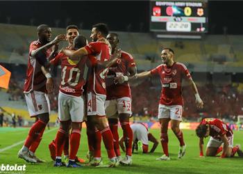 الأهلي بزيه التقليدي أمام سيمبا في إياب ربع نهائي دوري السوبر الإفريقي