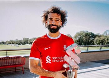 محمد صلاح يحصد جائزة جديدة في ليفربول ويصرح إذا كنت تعاني فأنت بحاجة لمواصلة القتال