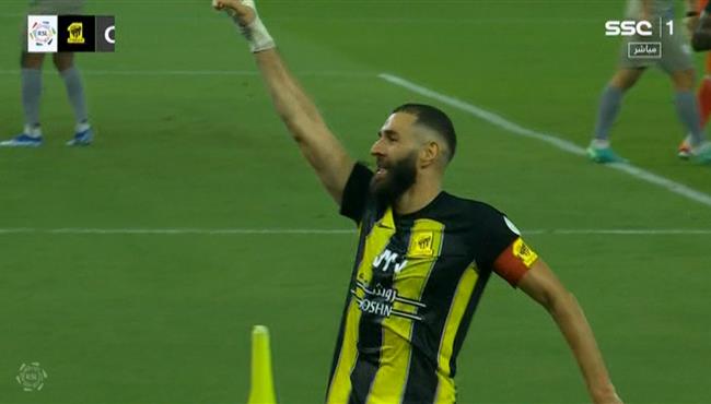 هدف كريم بنزيما في مرمي الحزم بالدوري السعودي