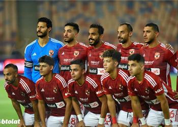 الأهلي يضع برنامج ا غذائي ا خاص ا للاعبي الفريق للتغلب على نقص الأوكسجين في جنوب إفريقيا