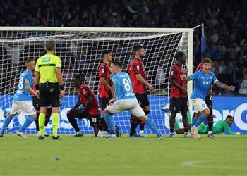 فيديو التعادل الإيجابي يحسم مباراة نابولي وميلان في الدوري الإيطالي