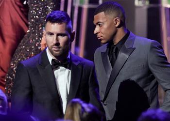 أول تعليق من مبابي على فوز ميسي بجائزة الكرة الذهبية 2023