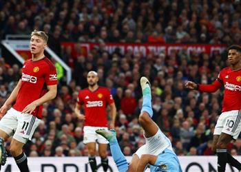 رغم الهزيمة من مانشستر سيتي لاعب مانشستر يونايتد يسهر في ملهى ليلي حتى الفجر