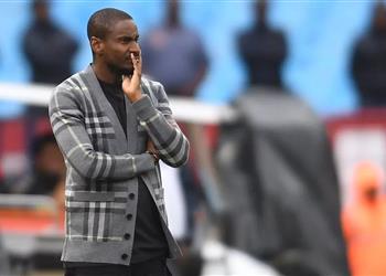 مدرب صن داونز الأهلي كثير الشكوى عندما يخسر وفريقنا الأكثر تضرر ا من التحكيم