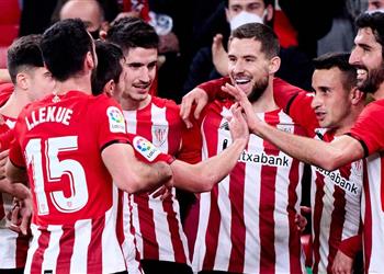 ريال مدريد وبرشلونة يراقبان لاعب أتلتيك بلباو يقترب من تجديد عقده