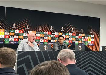 أرنولد مباراة توتنهام لا تشغلنا كلاعبي ليفربول وقرارات الفار كانت محبطة