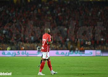 فيديو موديست يضع بصمته الأولى ويسجل هدف الأهلي الثاني أمام إنبي