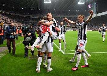 يا لها من عودة فيديو نيوكاسل يكتسح باريس سان جيرمان برباعية في دوري أبطال أوروبا