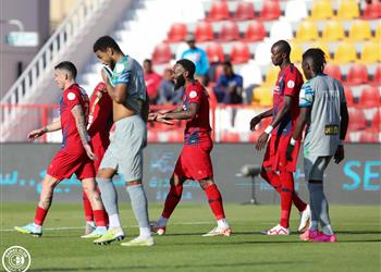 فيديو بمشاركة طارق حامد ضمك يقسو على الحزم برباعية في الدوري السعودي