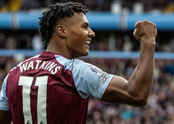 رسمي ا أستون فيلا يعلن تجديد عقد واتكينز