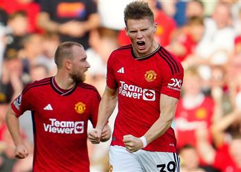 ماكتوميناي تسجيل هدفين بالوقت القاتل أمر ا لا يصدق ومانشستر يونايتد يمتلك مقاتلين