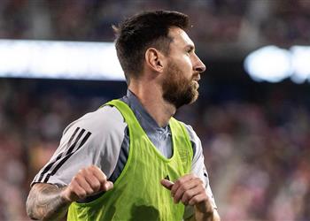 ميسي يعود إلى دائرة اهتمامات الدوري السعودي