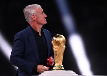ديشامب يرفض قرار فيفا بشأن نظام كأس العالم 2030