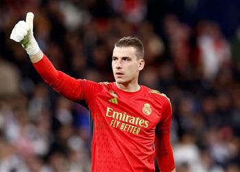 زوجة لونين تثير التكهنات حول مستقبله مع ريال مدريد