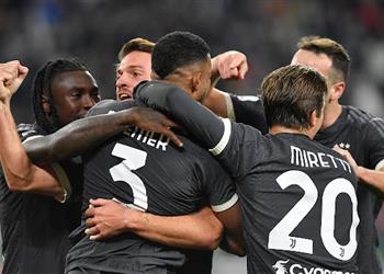 فيديو يوفنتوس يهزم كالياري بثنائية ويتصدر الدوري الإيطالي