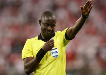 ياسر عبد الرؤوف تصر ف حكم مباراة الوداد وصن داونز كان مستفز ا