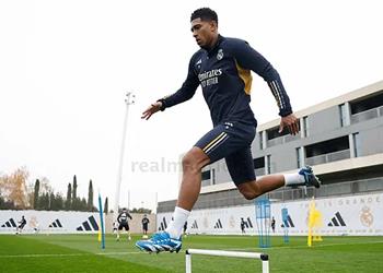 بيلينجهام يعود لتدريبات ريال مدريد رغم الاستبعاد من إنجلترا للإصابة