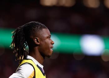 فيديو كامافينجا يغادر تدريبات منتخب فرنسا مصاب ا