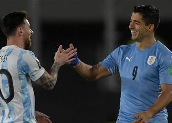موعد والقناة الناقلة لمباراة الأرجنتين وأوروجواي في تصفيات كأس العالم 2026 والمعلق