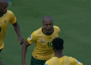 فيديو بيرسي تاو يسجل ويقود جنوب إفريقيا للفوز على بنين في تصفيات كأس العالم 2026
