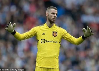 ذا صن دي خيا يرفض عرض ا خرافي ا من الدوري السعودي