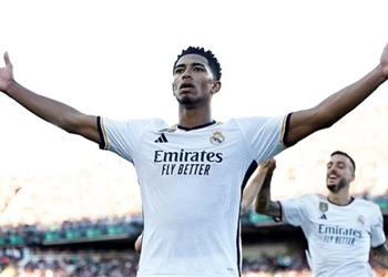 متجاهل ا ميسي ورونالدو بيلينجهام يختار أبطال طفولته في كرة القدم