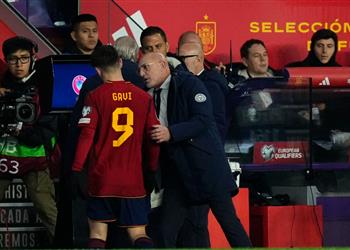 إصابة جافي تمنح برشلونة 5 ملايين يورو ومدرب إسبانيا أكثر انتصار مر في حياتي