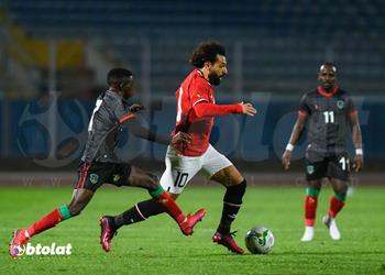 مصطفى يونس أين محمد صلاح في أزمة ثلاثي منتخب مصر المستبعد رأسك برأس فيتوريا