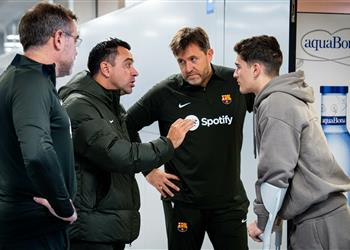 تشافي لا توجد مشكلة بين برشلونة ومنتخب إسبانيا بشأن إصابة جافي