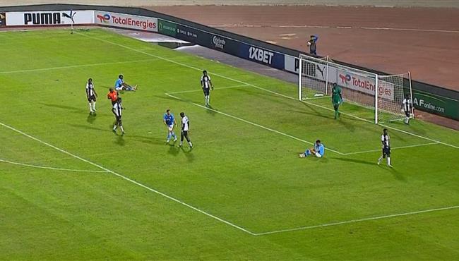 العارضة تحرم بيراميدز من هدف امام مازيمبي بدوري ابطال افريقيا