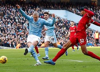 فيديو هالاند يسجل هدف مانشستر سيتي الأول في ليفربول