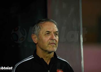 كولر ينتقد أرضية استاد السلام ويشيد بلاعب الأهلي تمت مكافأته أمام ميدياما