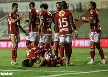 لاعب الأهلي يشتكي من الإصابة بعد مباراة ميدياما ويخضع لفحص طبي