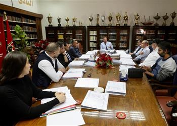 تعرف على قرارات مجلس إدارة الأهلي في اجتماعه اليوم