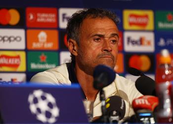 لويس إنريكي فعلنا كل شيء للفوز على نيوكاسل وأمامنا فرصة لصدارة المجموعة