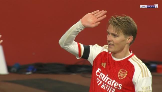 هدف مارتن اوديجارد الرائع علي الطاير في مرمي لانس بدوري ابطال اوروبا