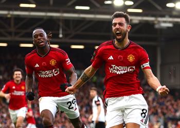 بعد تسجيله أمام فولهام برونو يحقق رقم ا قياسي ا جديد ا ويشيد بمستوى مانشستر يونايتد