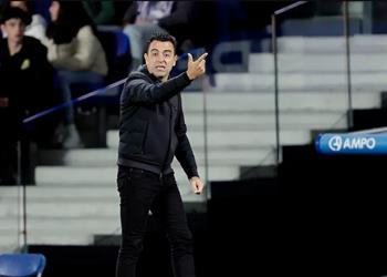 تشافي ينتقد أداء برشلونة أمام ريال سوسيداد لم أتوقع تأثير هزيمة الكلاسيكو ولا نستحق الفوز