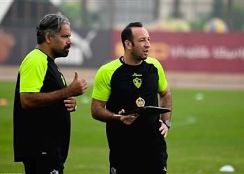 مران الزمالك تدريبات خاصة لـ الونش ومدحت عبد الهادي يتحدث مع اللاعبين في الأمور الفنية