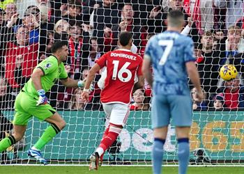 فيديو نوتينجهام فورست يفاجئ أستون فيلا بثنائية في الدوري الإنجليزي