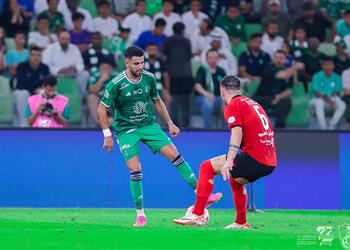 فيديو الأهلي يقسو على الرياض بثلاثية نظيفة في الدوري السعودي