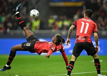 فيديو ميلان يفوز على باريس سان جيرمان بثنائية في دوري أبطال أوروبا